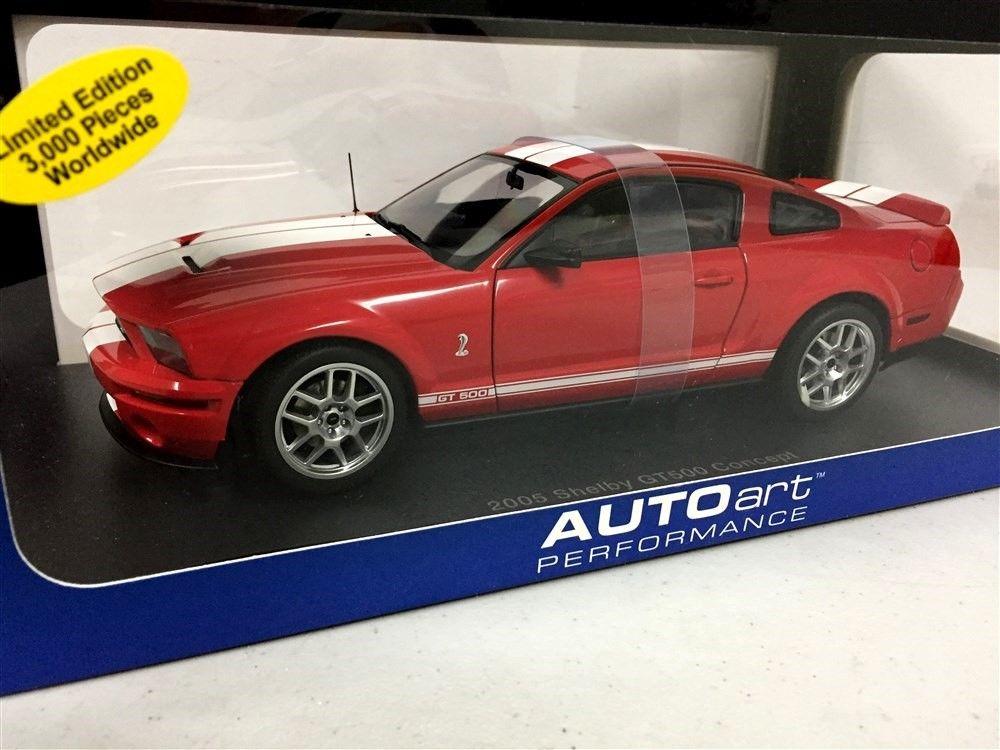 1:18 Ford Shelby Cobra GT500 Concept - Red w/ White Stripes - AUTOart - 73051