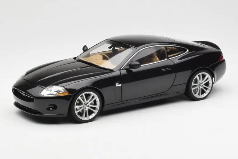 1:18 Jaguar XK Coupe - 2006 - Midnight - AUTOart - 73632