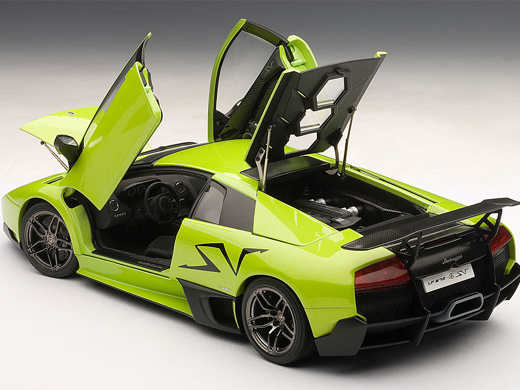 1:18 Lamborghini Murcielago LP 670-4 Super Veloce - Green Ithaca/Green - AUTOart - 74627