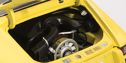 1:18 Porsche 911 Carrera RS 2.7 - 1973 - Light Yellow w/Black Stripes - AUTOart - 78053
