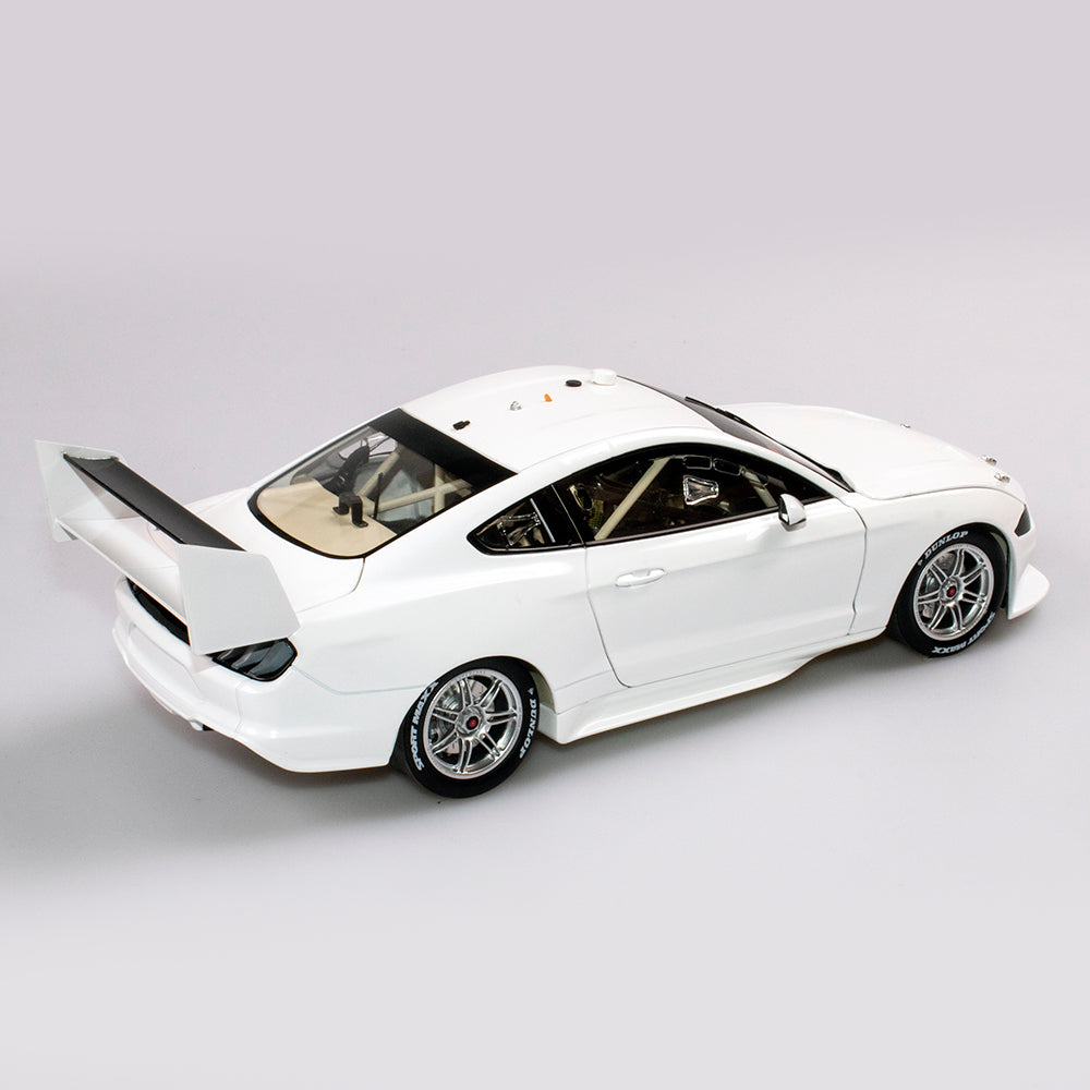 1:18 Ford Mustang GT - Plain Body Edition - Gloss White - Authentic Collectables - ACD18F20PB1