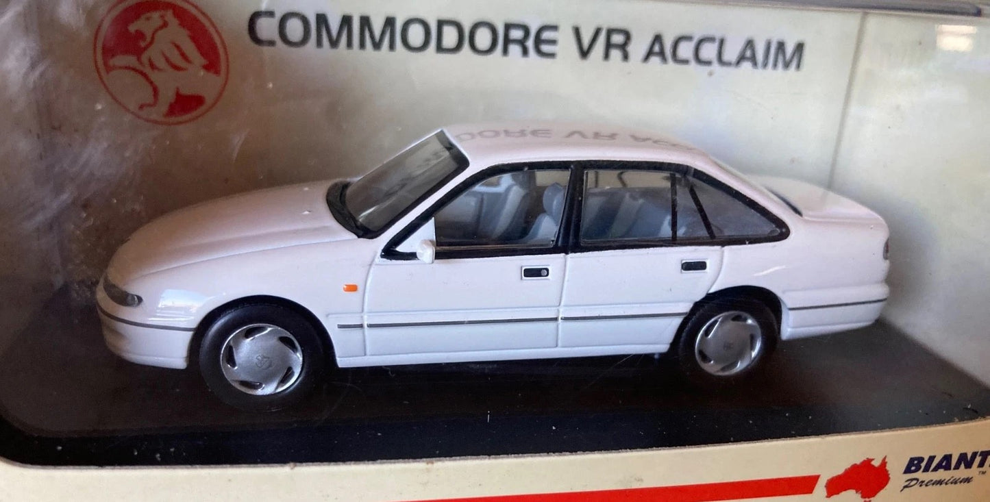 1:43 Holden VR Commodore Acclaim - Alaskan White - Biante Model Cars - B431501A