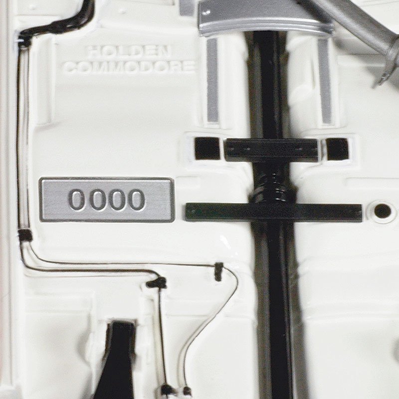 1:18 Holden VH Commodore #25 - 1983 - Bathurst Winner - Holden Dealer Team - Peter Brock - Classic Carlectables - 18305