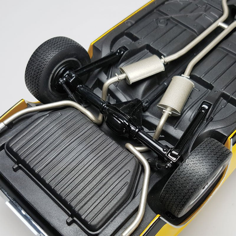 1:18 Holden HQ Monaro GTS Coupe - Mustard with Black Stripes - Classic Carlectables - 18620