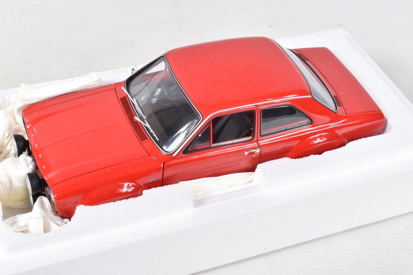 1:18 Ford Escort I RS 1600 Avo - 1970 - Minichamps - 100 688101