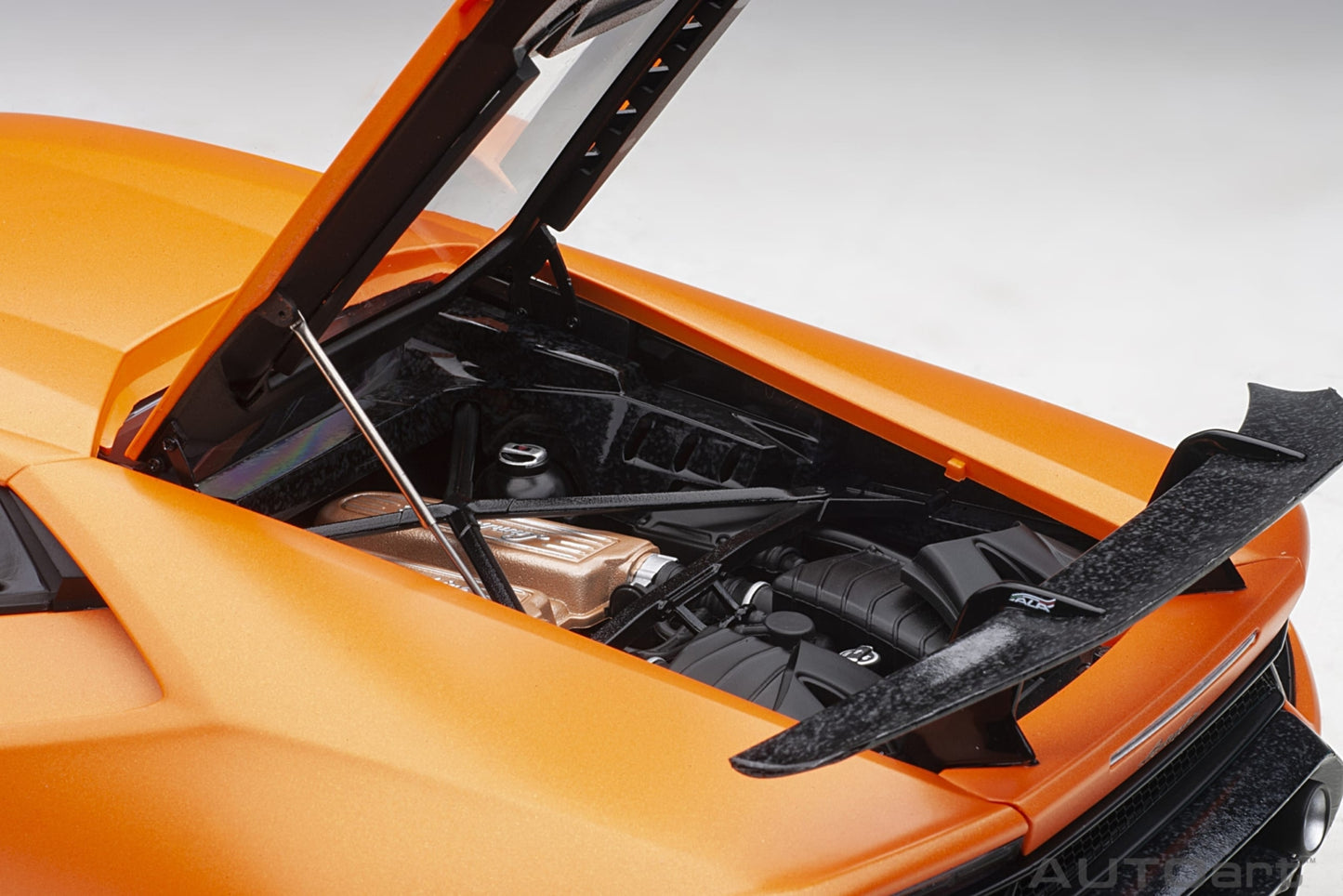 1:12 Lamborghini Huracan Performante - Arancio Anthaeus/Matt Orange - AUTOart - 12076