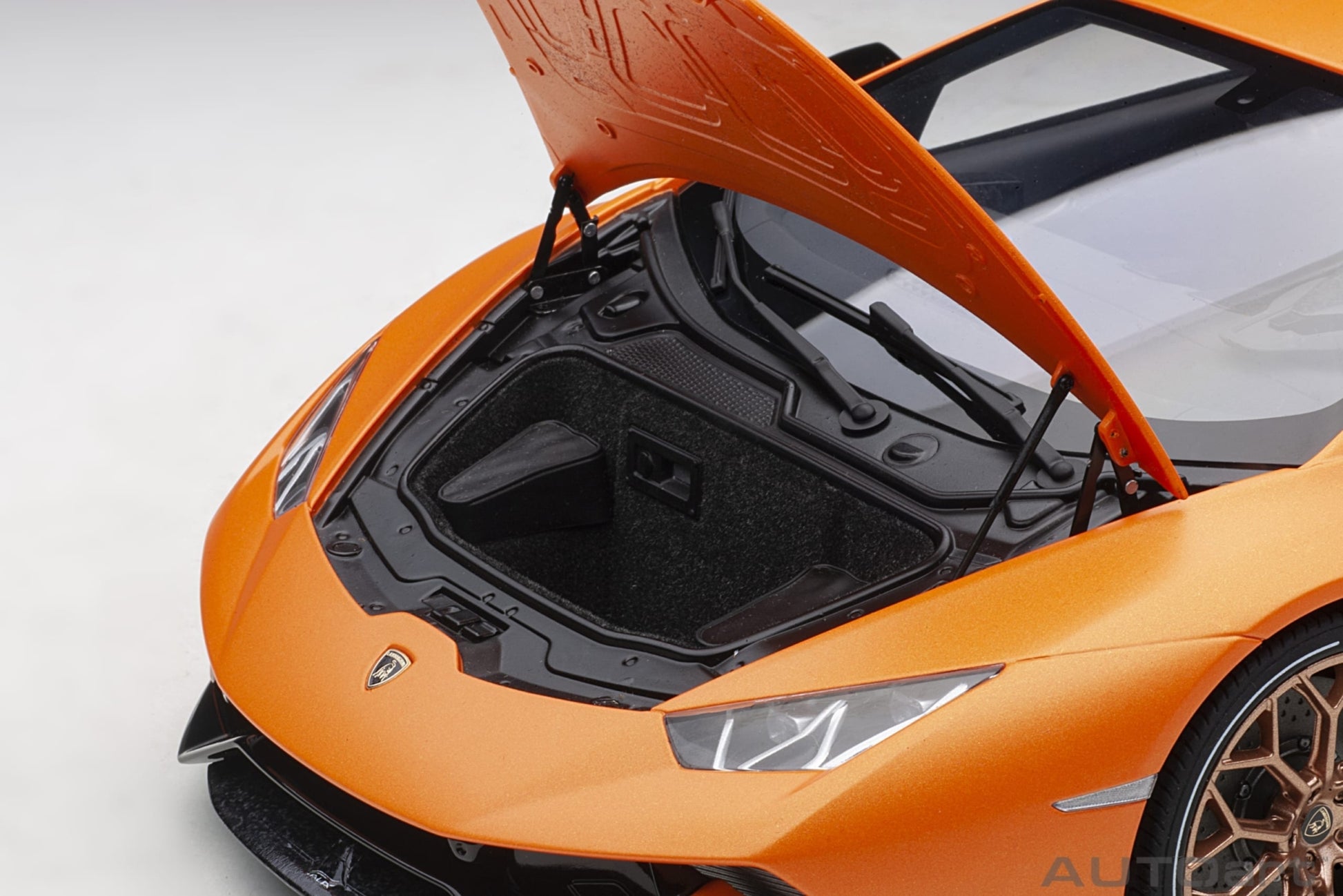 1:12 Lamborghini Huracan Performante - Arancio Anthaeus/Matt Orange - AUTOart - 12076