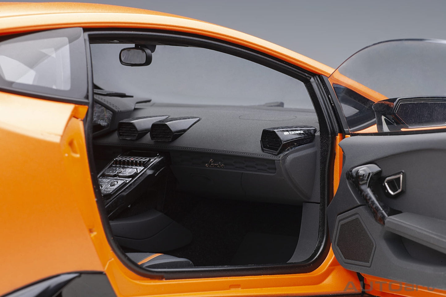 1:12 Lamborghini Huracan Performante - Arancio Anthaeus/Matt Orange - AUTOart - 12076