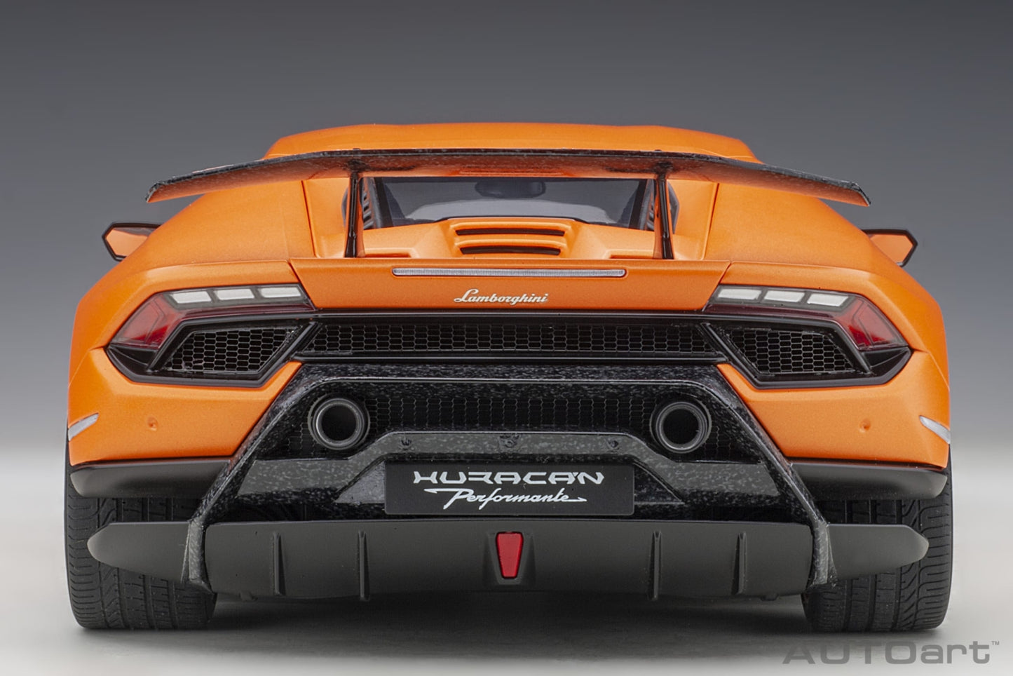 1:12 Lamborghini Huracan Performante - Arancio Anthaeus/Matt Orange - AUTOart - 12076