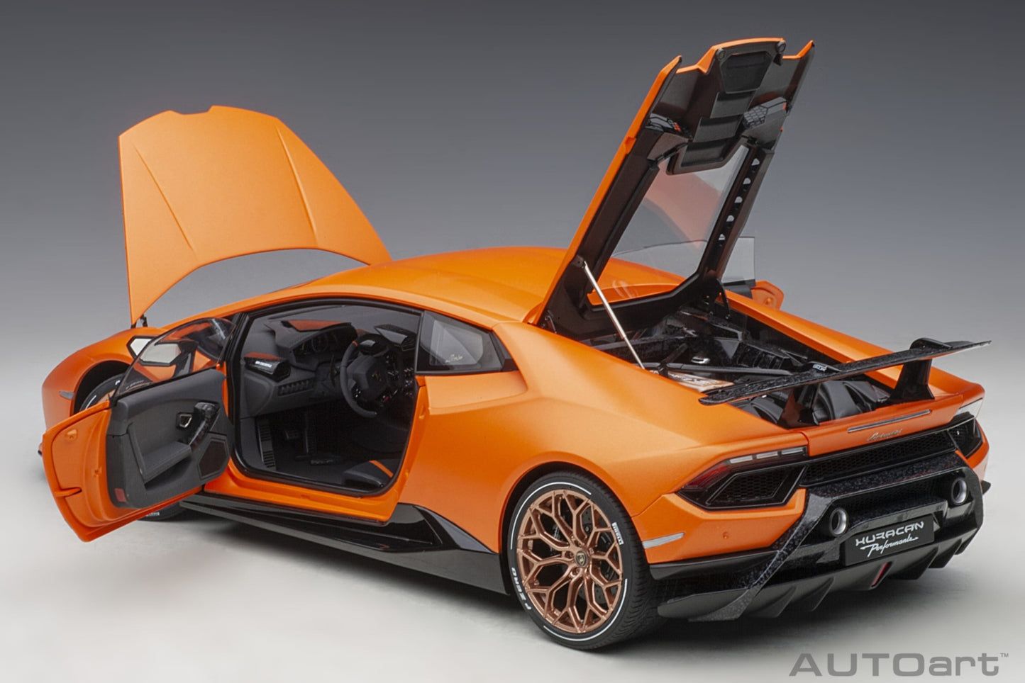 1:12 Lamborghini Huracan Performante - Arancio Anthaeus/Matt Orange - AUTOart - 12076