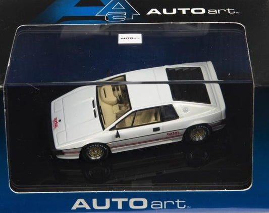 1:43 Lotus Esprit Turbo - Pearl White - AUTOart - 55301