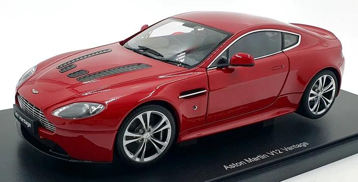 1:18 Aston Martin V12 Vantage - 2010 - Red - AUTOart - 70208