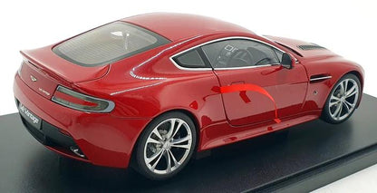 1:18 Aston Martin V12 Vantage - 2010 - Red - AUTOart - 70208