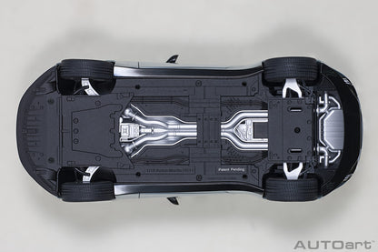 1:18 Aston Martin DB11 - Skyfall Silver - AUTOart - 70267