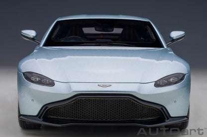 1:18 Aston Martin Vantage - 2019 - Magnetic Silver - AUTOart - 70276