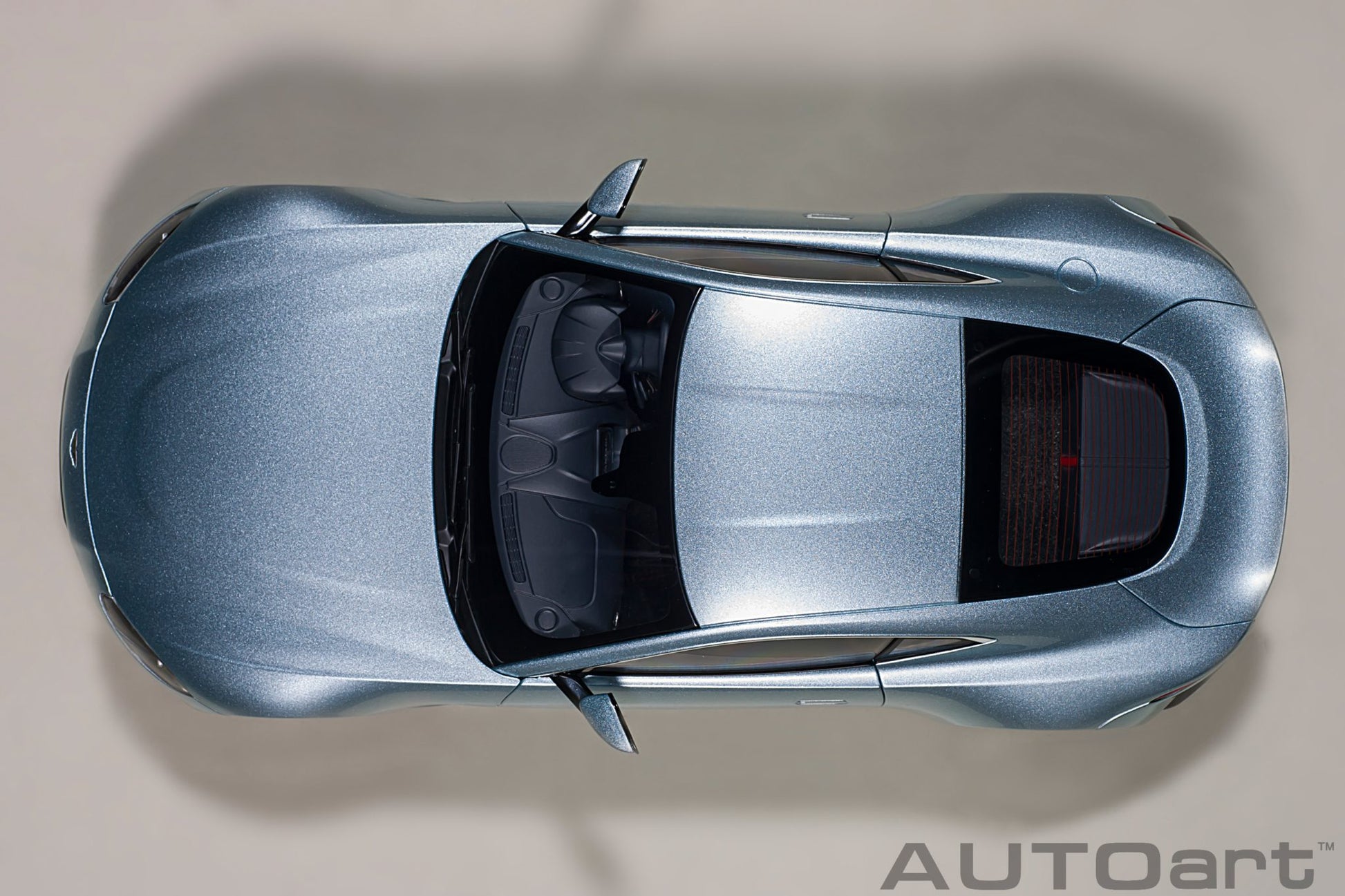 1:18 Aston Martin Vantage - 2019 - Magnetic Silver - AUTOart - 70276