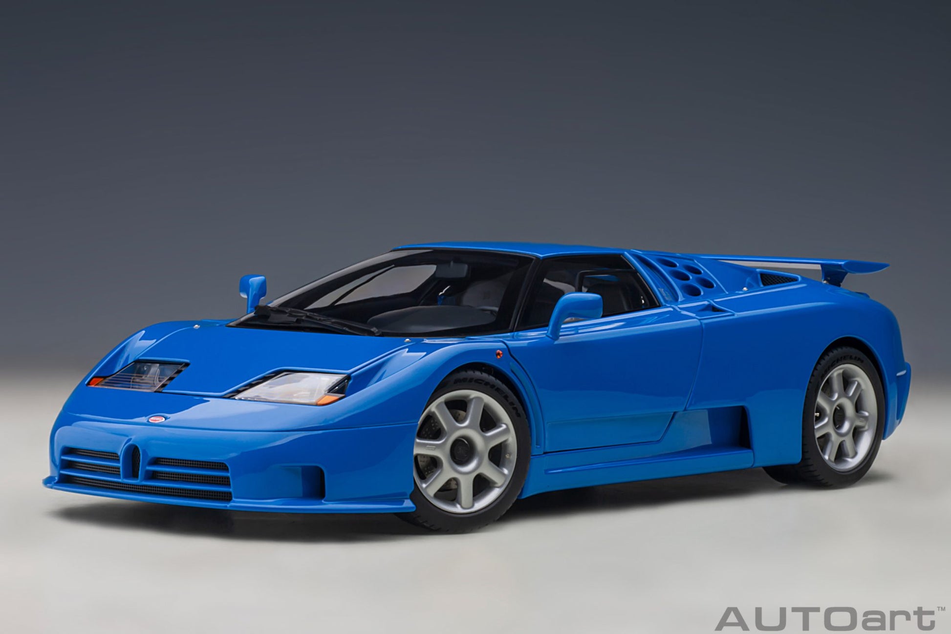 1:18 Bugatti EB110 SS - French Racing Blue - AUTOart - 70917