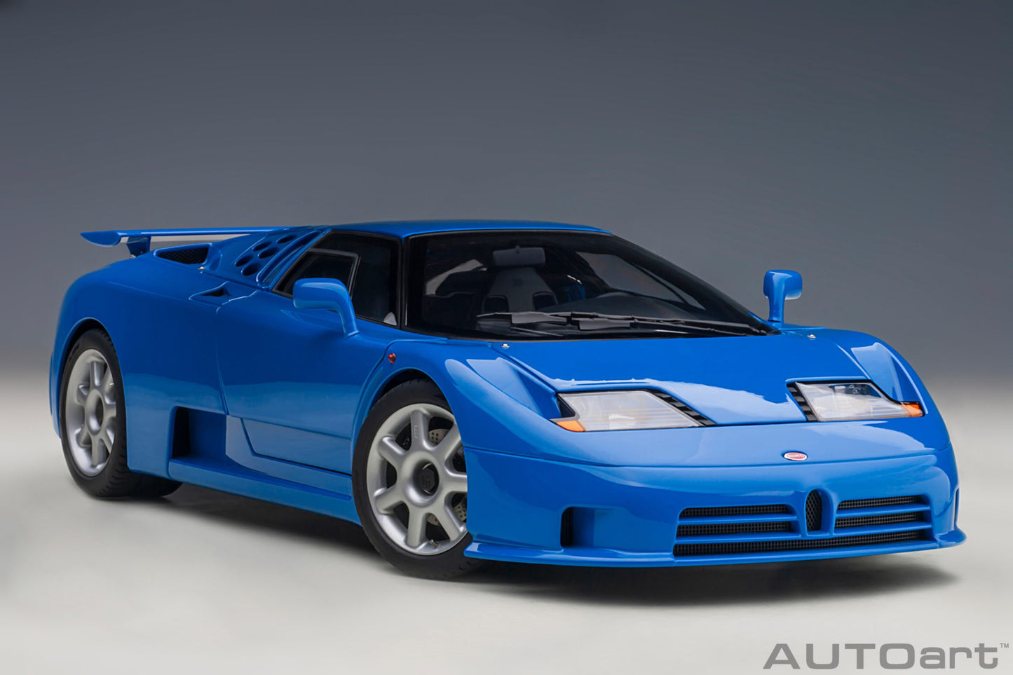 1:18 Bugatti EB110 SS - French Racing Blue - AUTOart - 70917