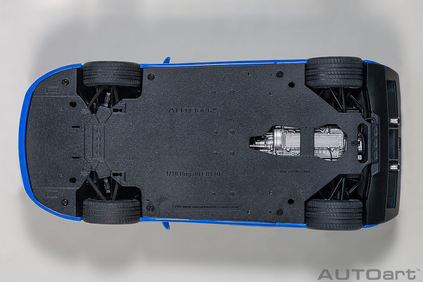 1:18 Bugatti EB110 SS - French Racing Blue - AUTOart - 70917