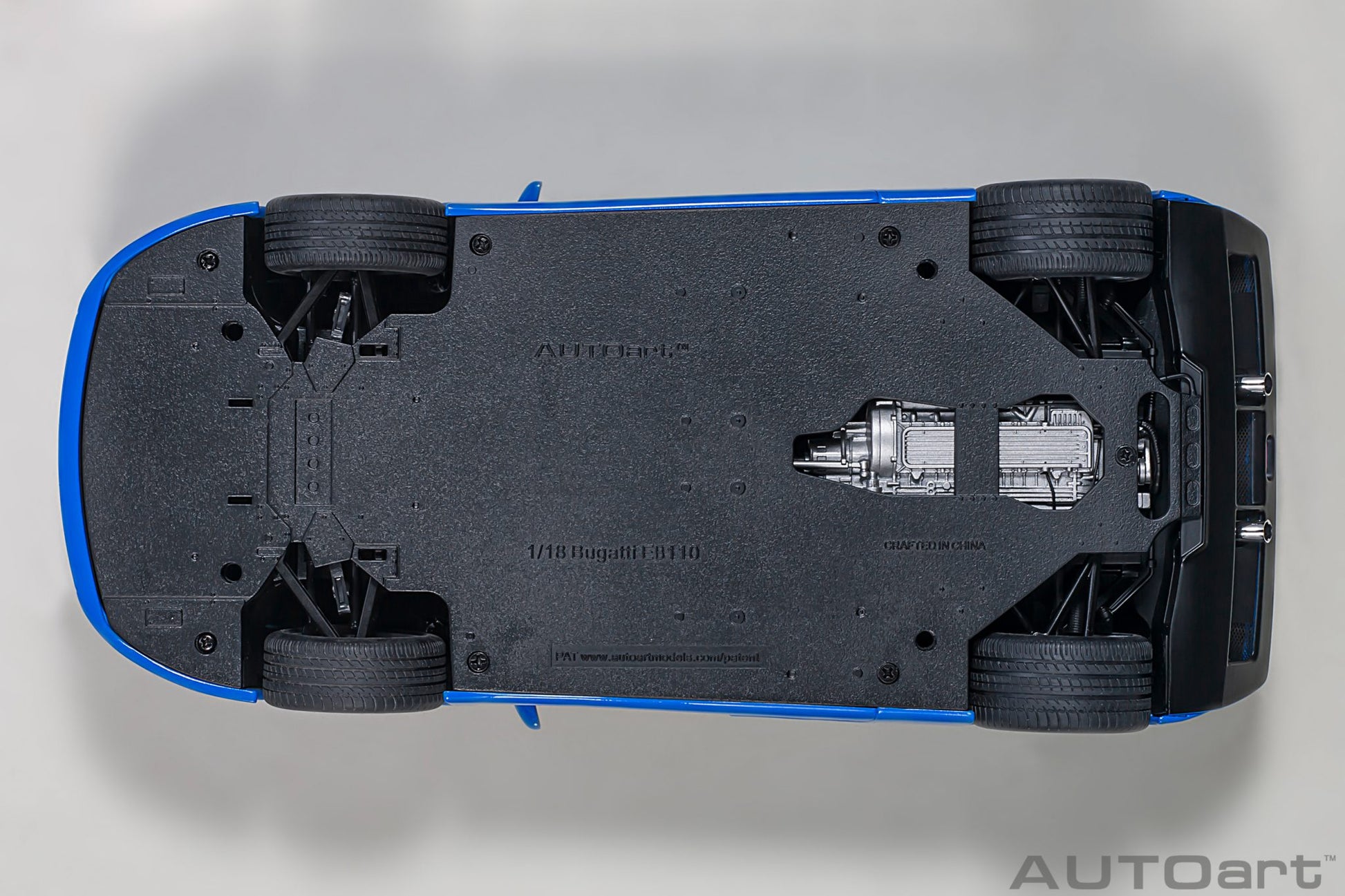 1:18 Bugatti EB110 SS - French Racing Blue - AUTOart - 70917