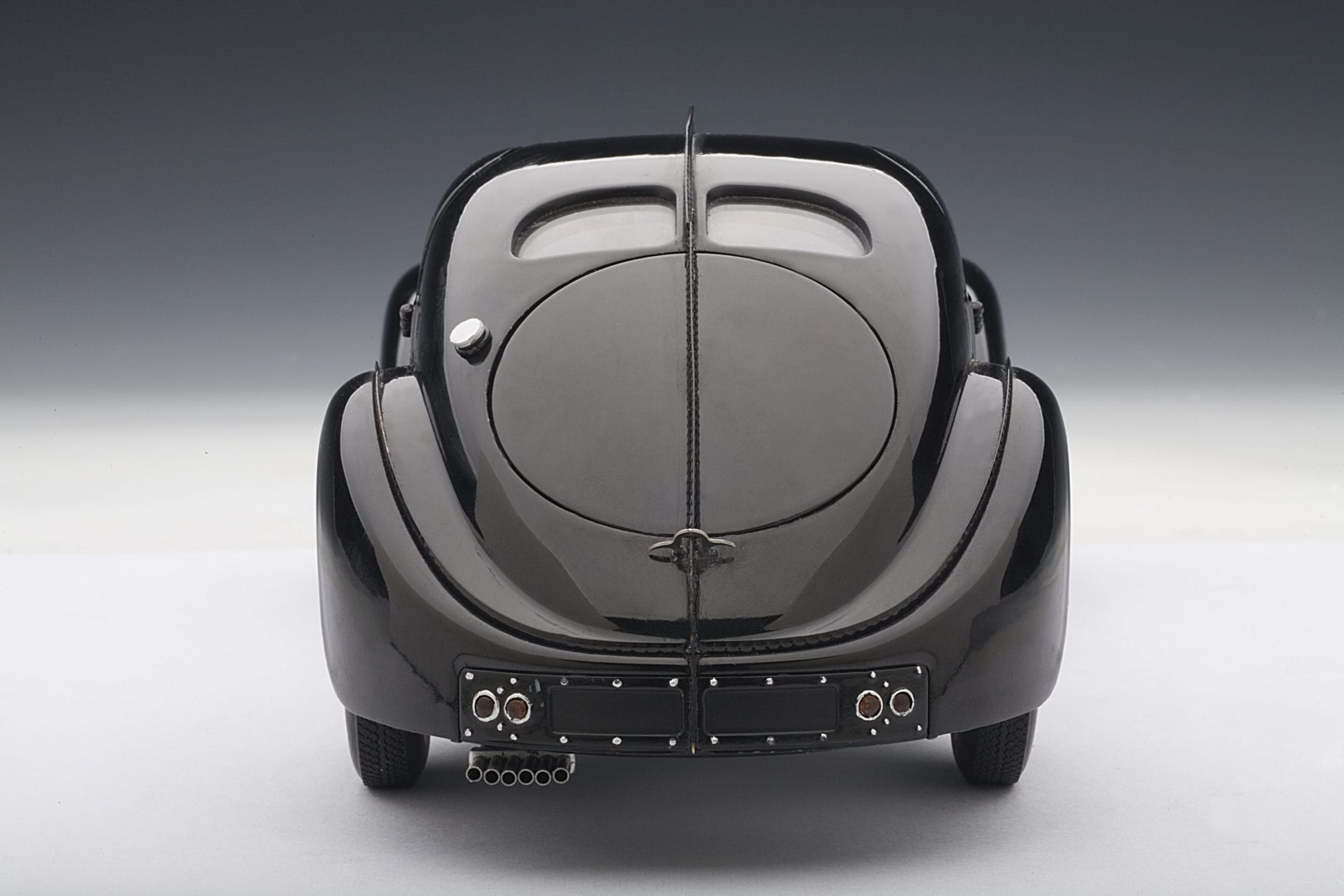 1:18 Bugatti 57SC Atlantic - 1938 - Black - AUTOart - 70941