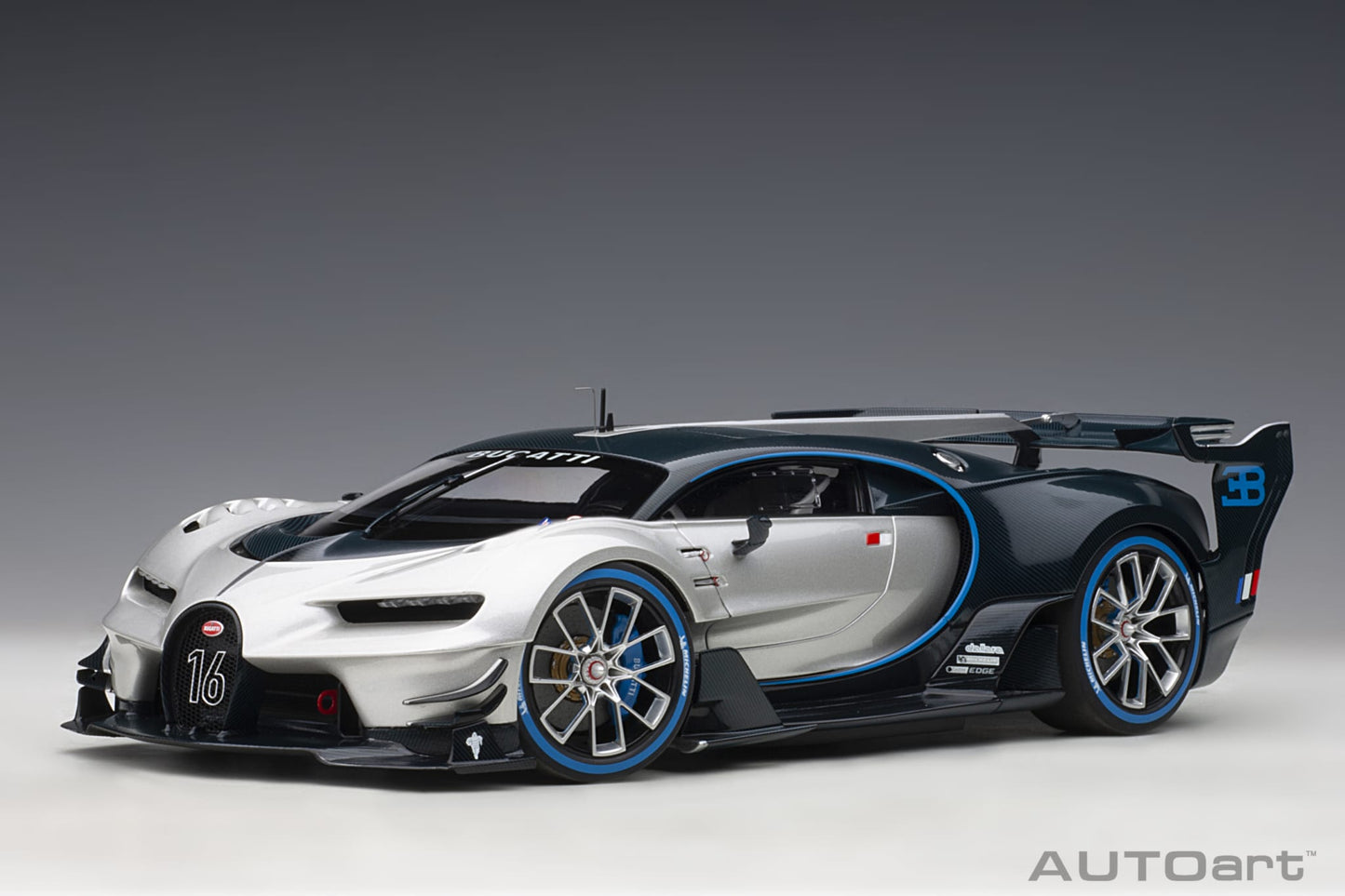 1:18 Bugatti Vision Gran Turismo - Argent Silver /Blue Carbon - AUTOart - 70987