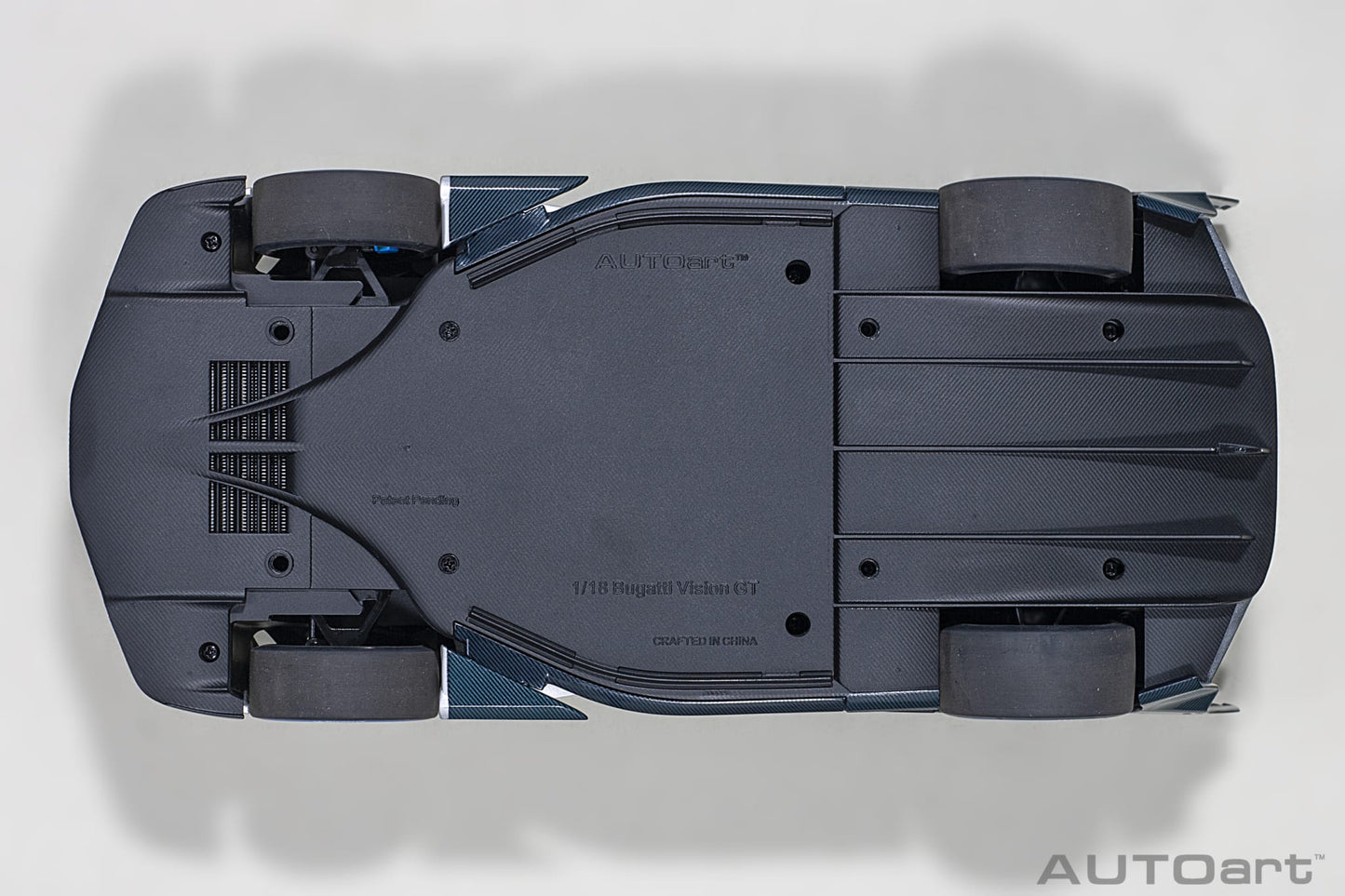 1:18 Bugatti Vision Gran Turismo - Argent Silver /Blue Carbon - AUTOart - 70987