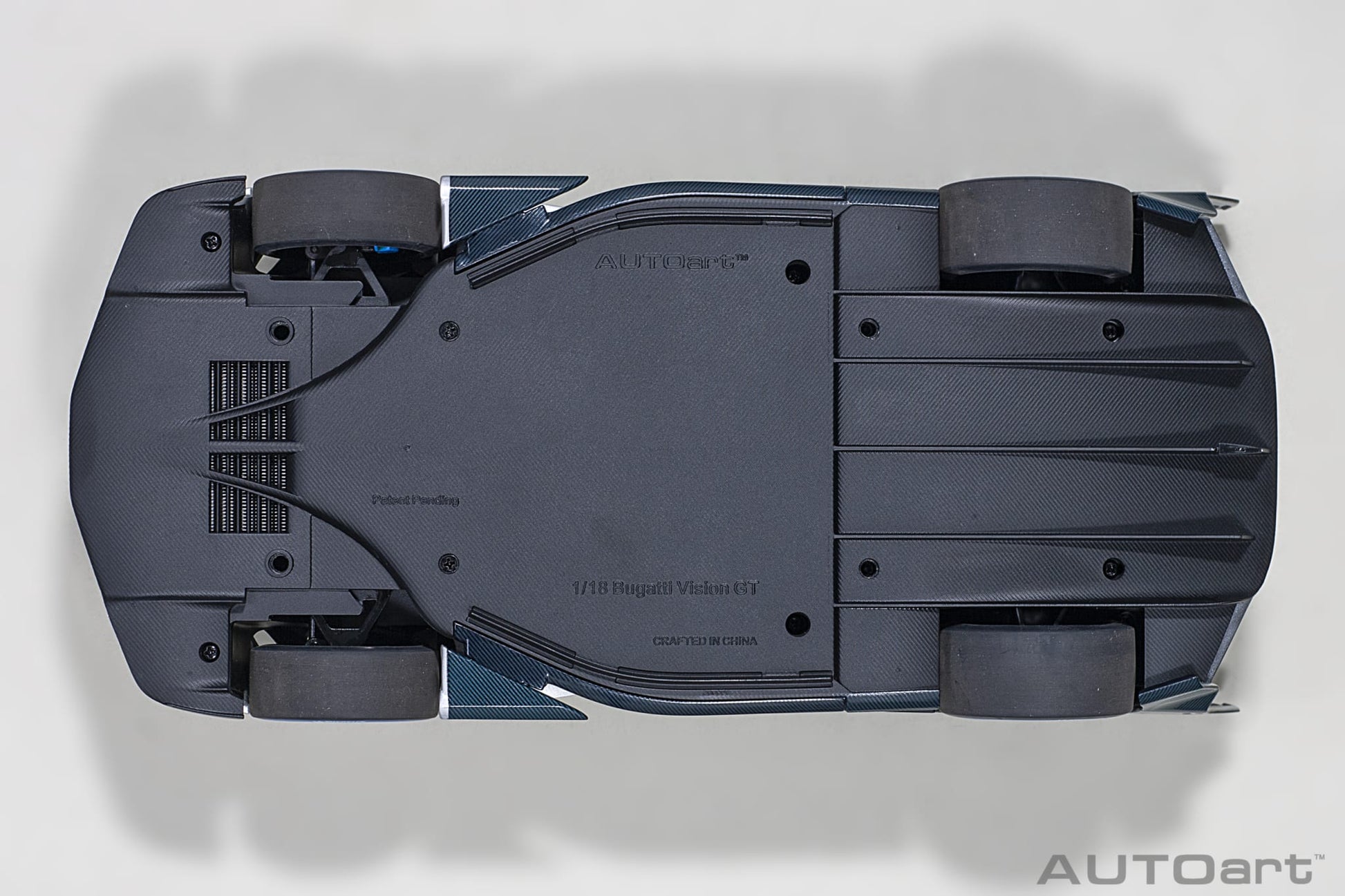 1:18 Bugatti Vision Gran Turismo - Argent Silver /Blue Carbon - AUTOart - 70987