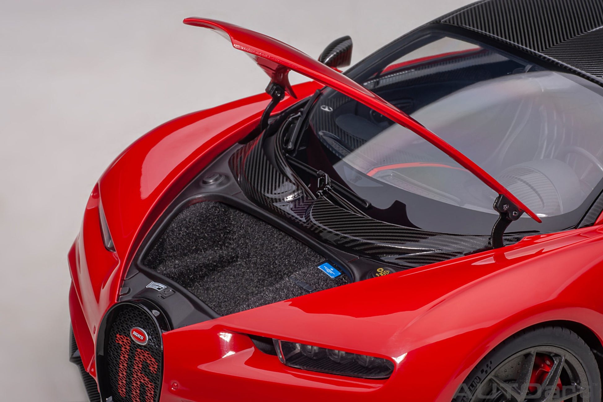 1:18 Bugatti Chiron Sport - 2019 - Italian Red /Carbon - AUTOart - 70996