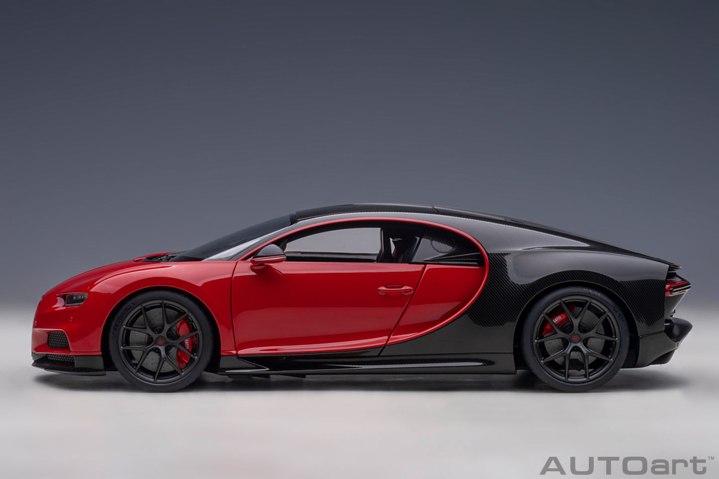1:18 Bugatti Chiron Sport - 2019 - Italian Red /Carbon - AUTOart - 70996
