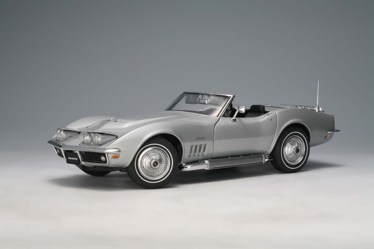 1:18 Chevrolet Corvette Stingray - 1969 - Cortez Silver - AUTOart - 71162