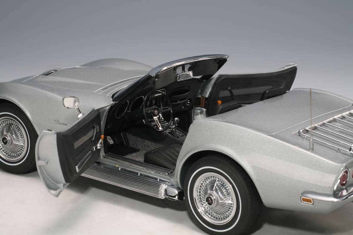 1:18 Chevrolet Corvette Stingray - 1969 - Cortez Silver - AUTOart - 71162
