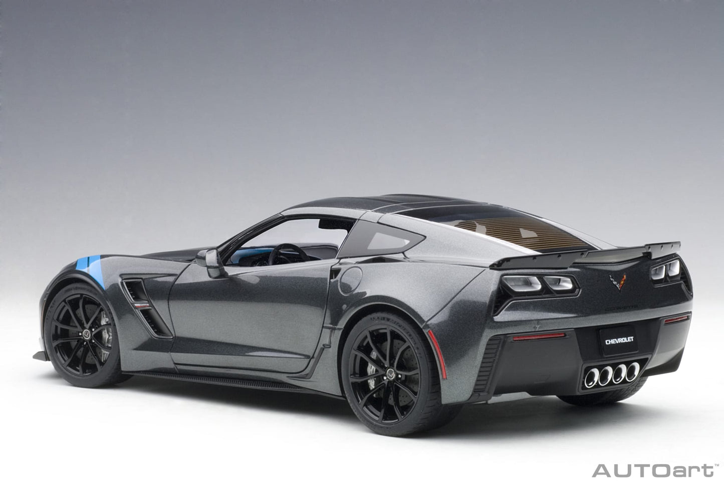 1:18 Chevrolet Corvette Grand Sport - Watkins Glen Grey Metallic /Black Stripes /Blue Fender Hash Marks - AUTOart - 71272