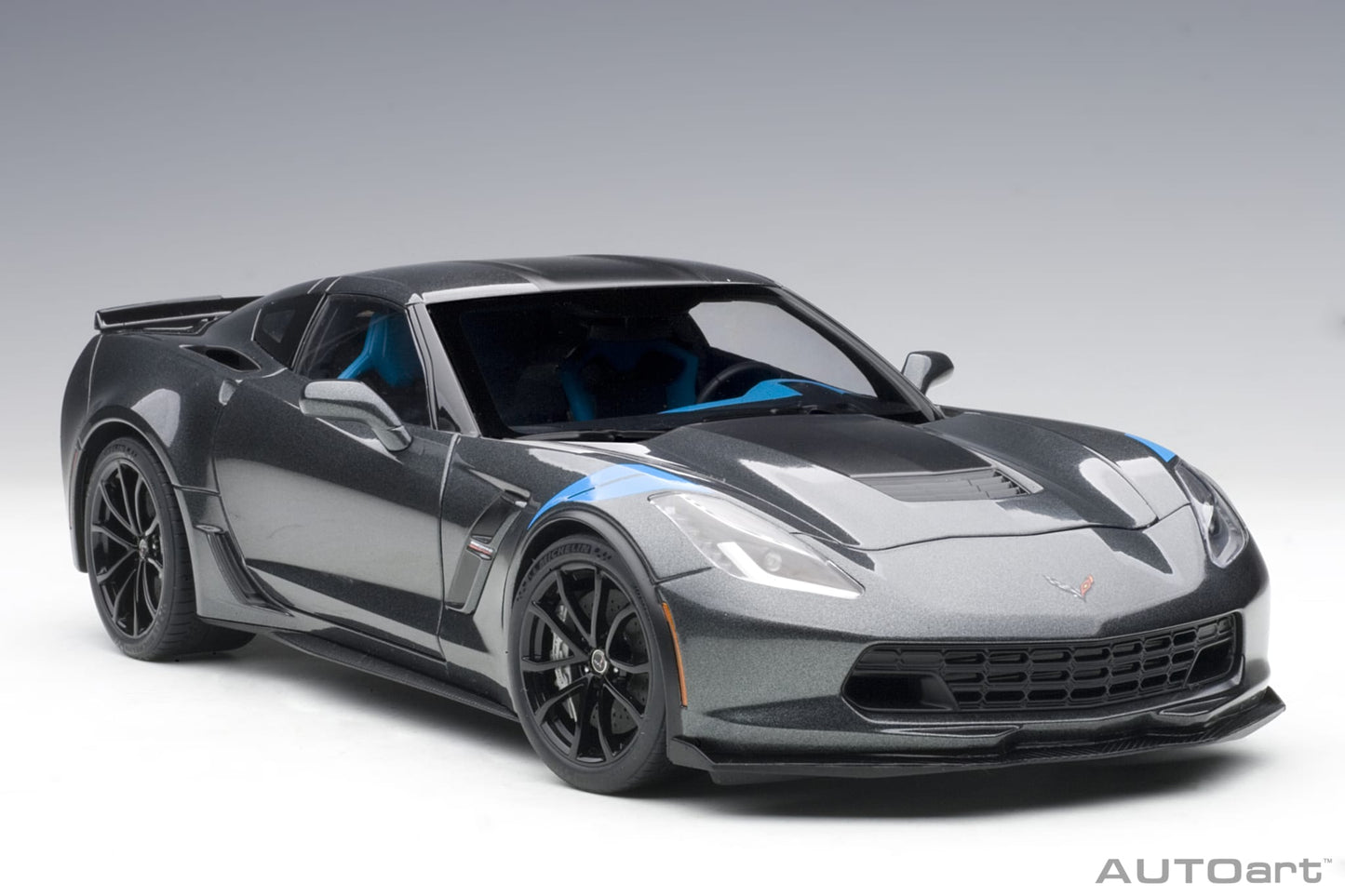 1:18 Chevrolet Corvette Grand Sport - Watkins Glen Grey Metallic /Black Stripes /Blue Fender Hash Marks - AUTOart - 71272