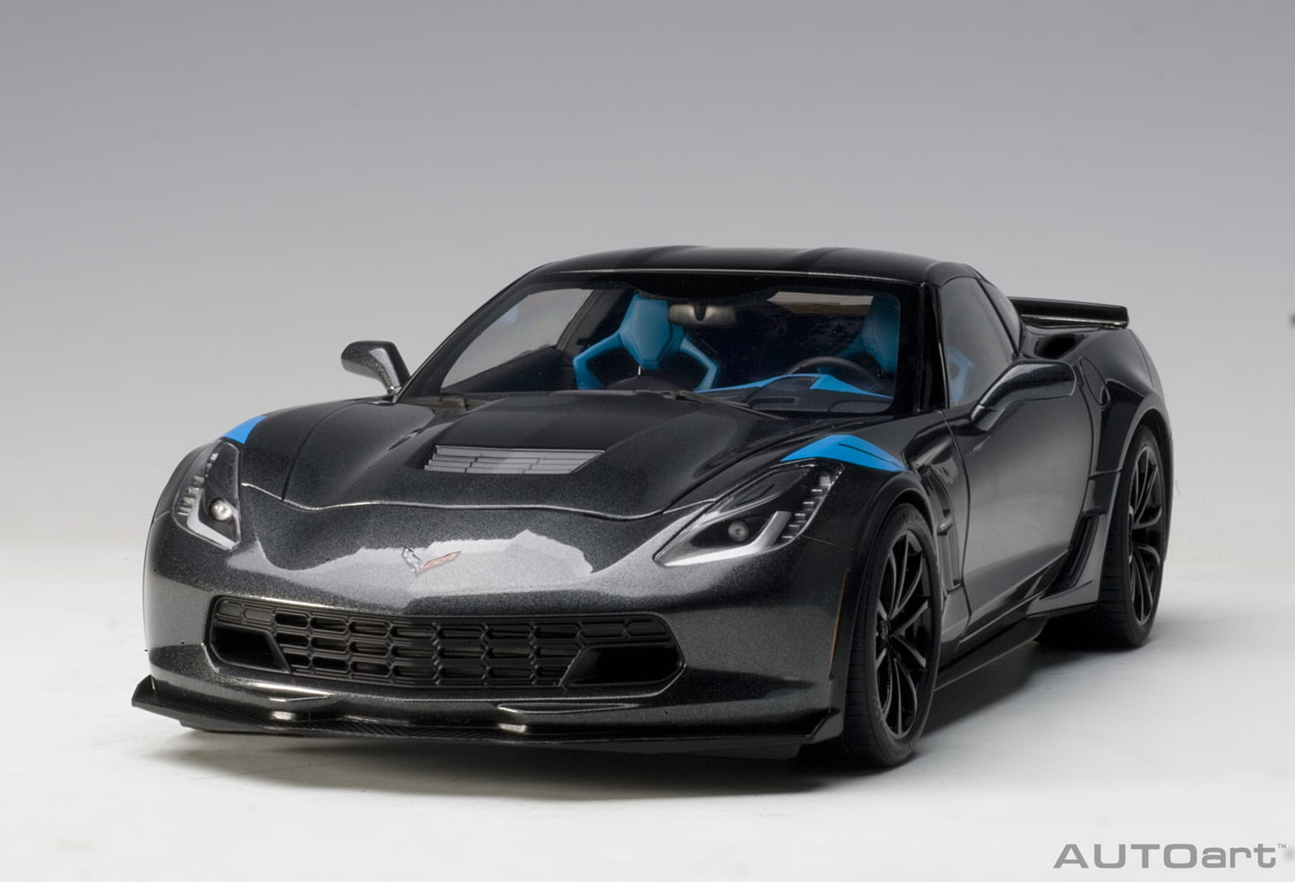 1:18 Chevrolet Corvette Grand Sport - Watkins Glen Grey Metallic /Black Stripes /Blue Fender Hash Marks - AUTOart - 71272