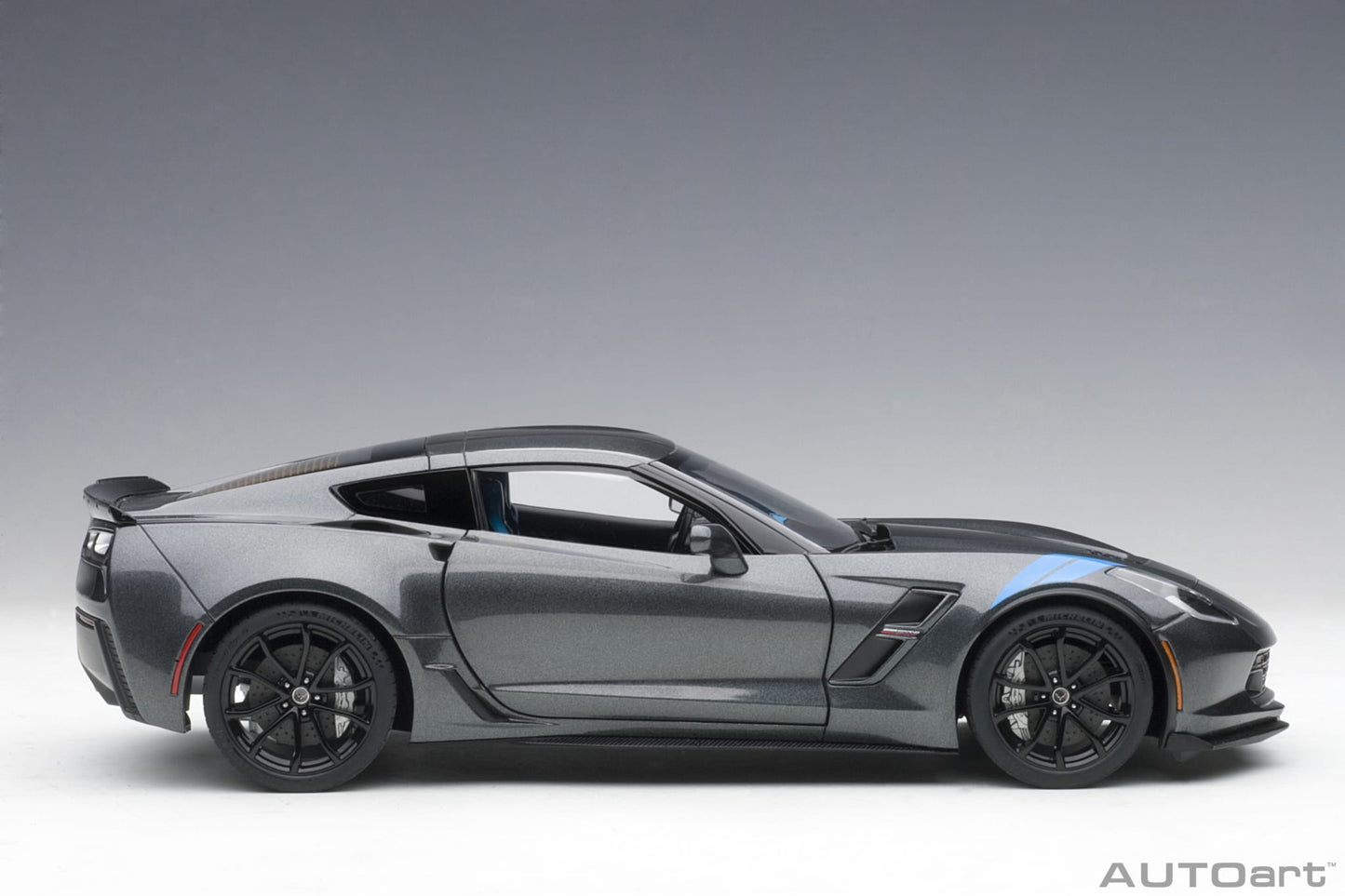 1:18 Chevrolet Corvette Grand Sport - Watkins Glen Grey Metallic /Black Stripes /Blue Fender Hash Marks - AUTOart - 71272