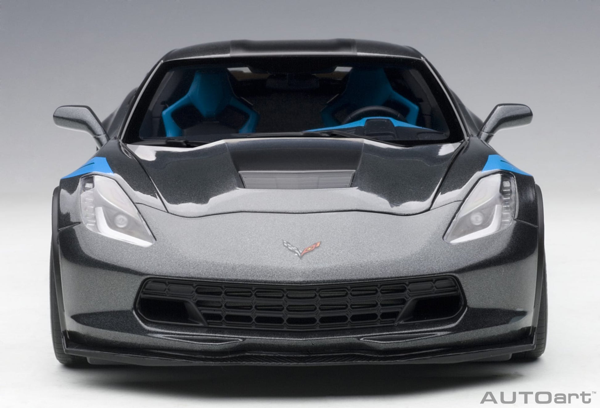 1:18 Chevrolet Corvette Grand Sport - Watkins Glen Grey Metallic /Black Stripes /Blue Fender Hash Marks - AUTOart - 71272