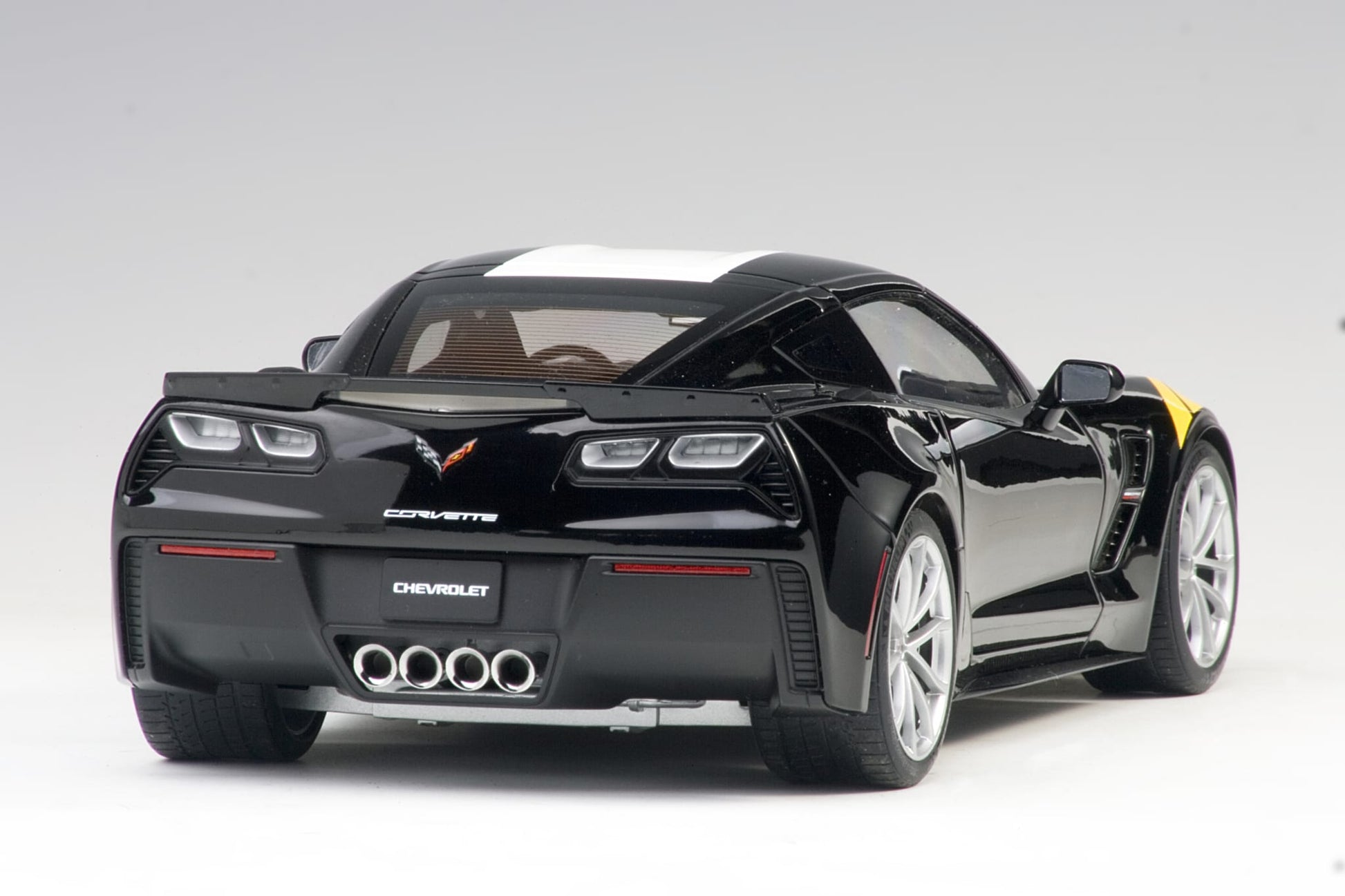 1:18 Chevrolet Corvette Grand Sport - Black /White Stripes /Yellow Fender Hash Marks - AUTOart - 71273