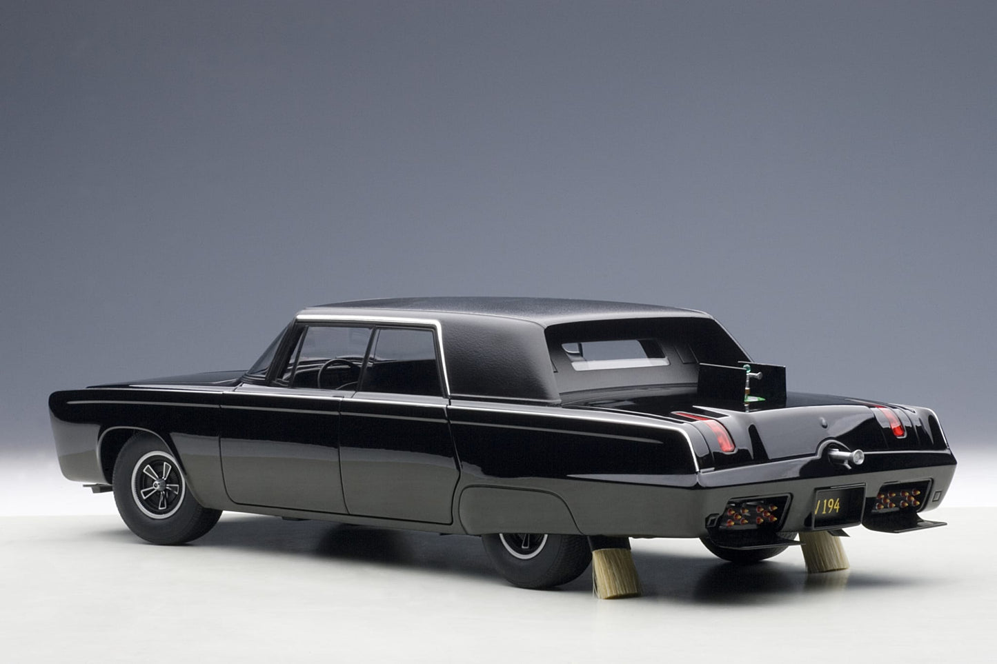 1:18 Imperial Crown - Black Beauty - Green Hornet - TV Series - 1966 - AUTOart - 71546