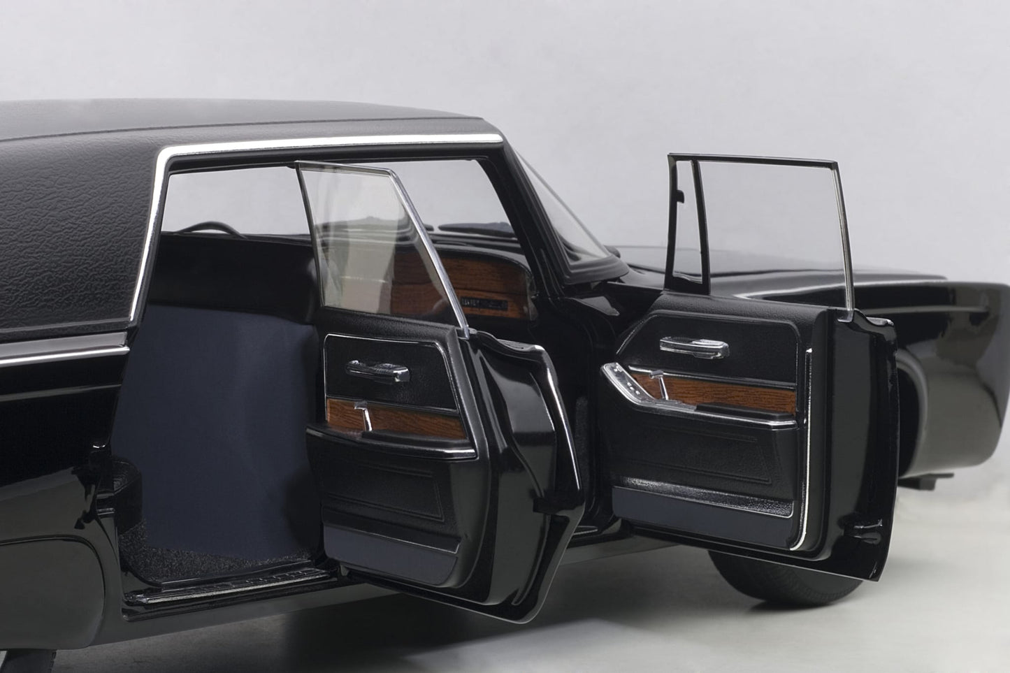 1:18 Imperial Crown - Black Beauty - Green Hornet - TV Series - 1966 - AUTOart - 71546