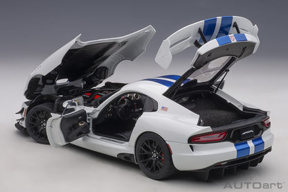 1:18 Dodge Viper GTS-R - Commemorative Edition ACR - 2017 - Pearl White w/Blue Stripes - AUTOart - 71731