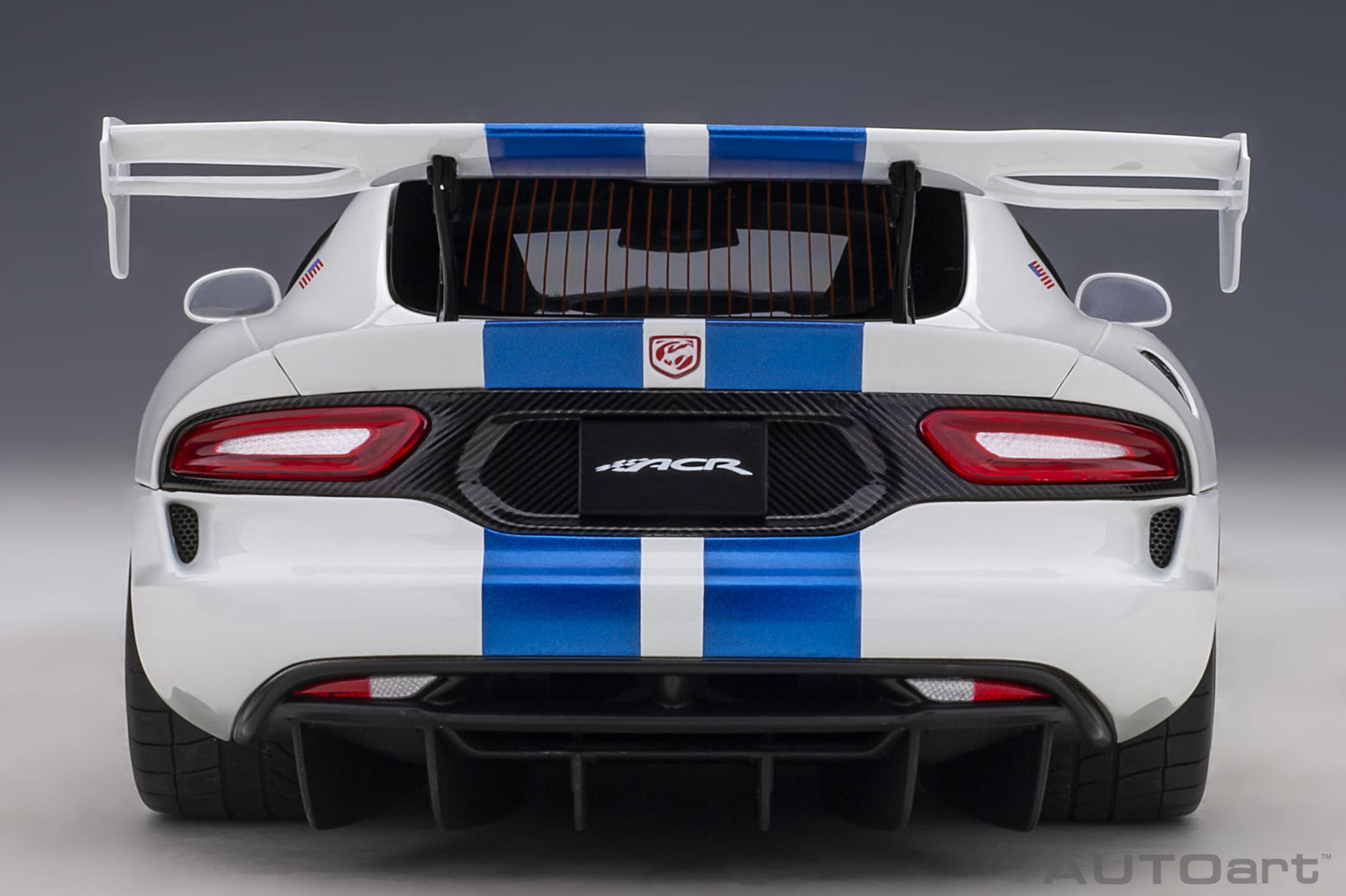 1:18 Dodge Viper GTS-R - Commemorative Edition ACR - 2017 - Pearl White w/Blue Stripes - AUTOart - 71731