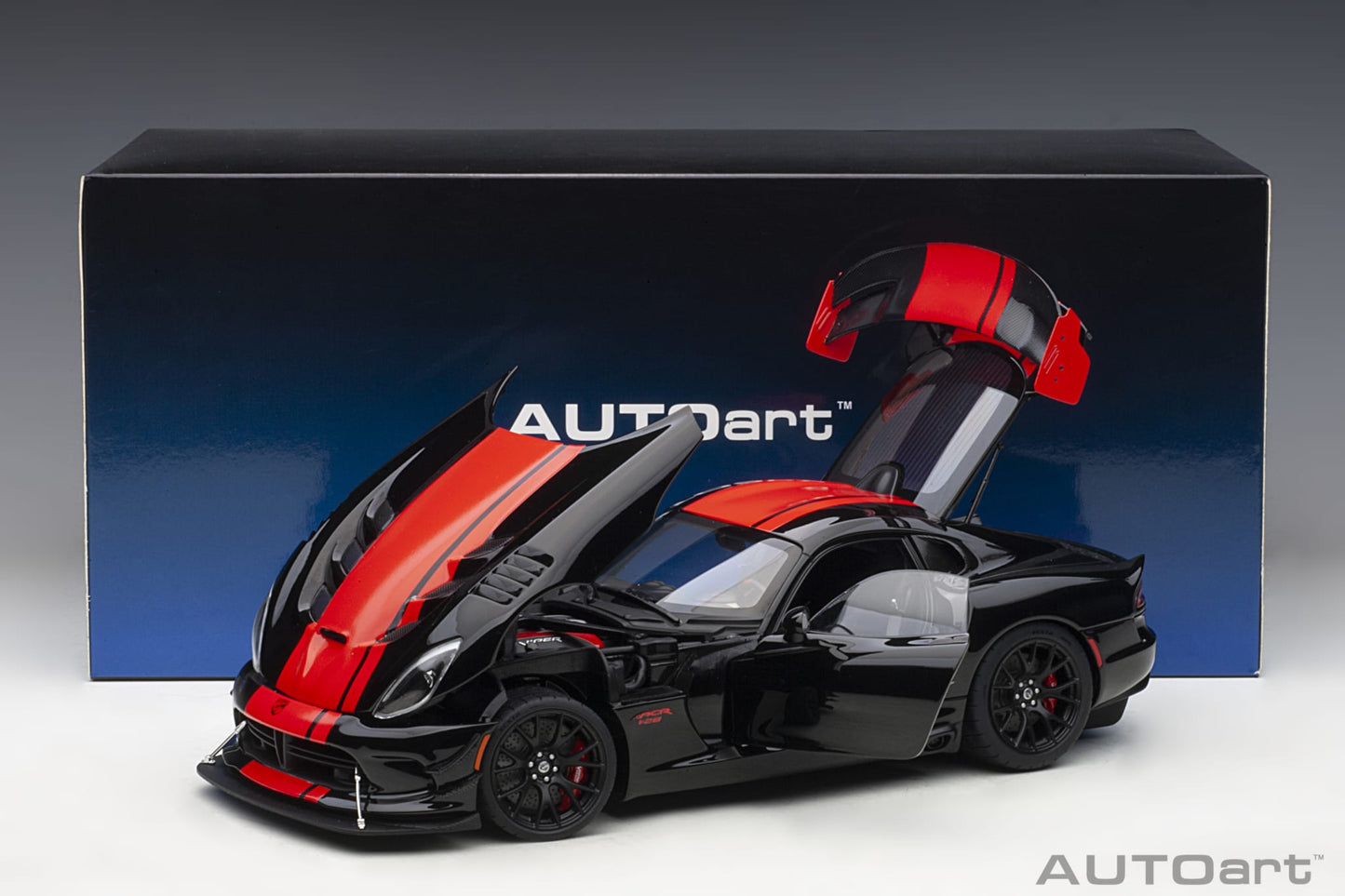 1:18 Dodge Viper ACR 1:28 Edition - 2017 - Black w/Red Stripes - AUTOart - 71732