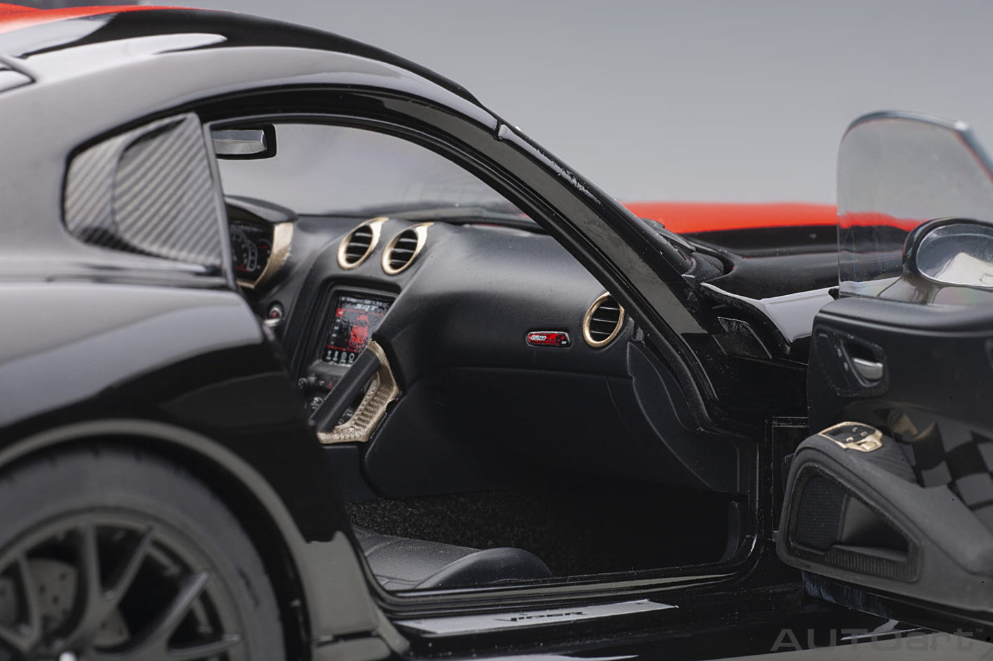 1:18 Dodge Viper ACR 1:28 Edition - 2017 - Black w/Red Stripes - AUTOart - 71732