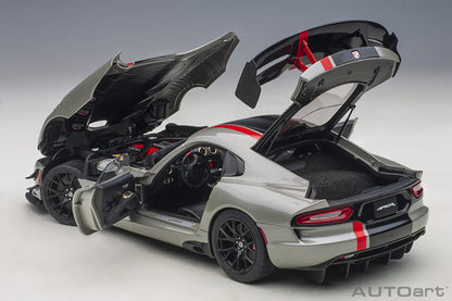 1:18 Dodge Viper ACR - 2017 - Billet Silver Metallic w/Black Stripes - AUTOart - 71733