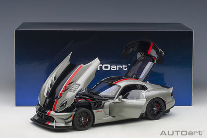 1:18 Dodge Viper ACR - 2017 - Billet Silver Metallic w/Black Stripes - AUTOart - 71733