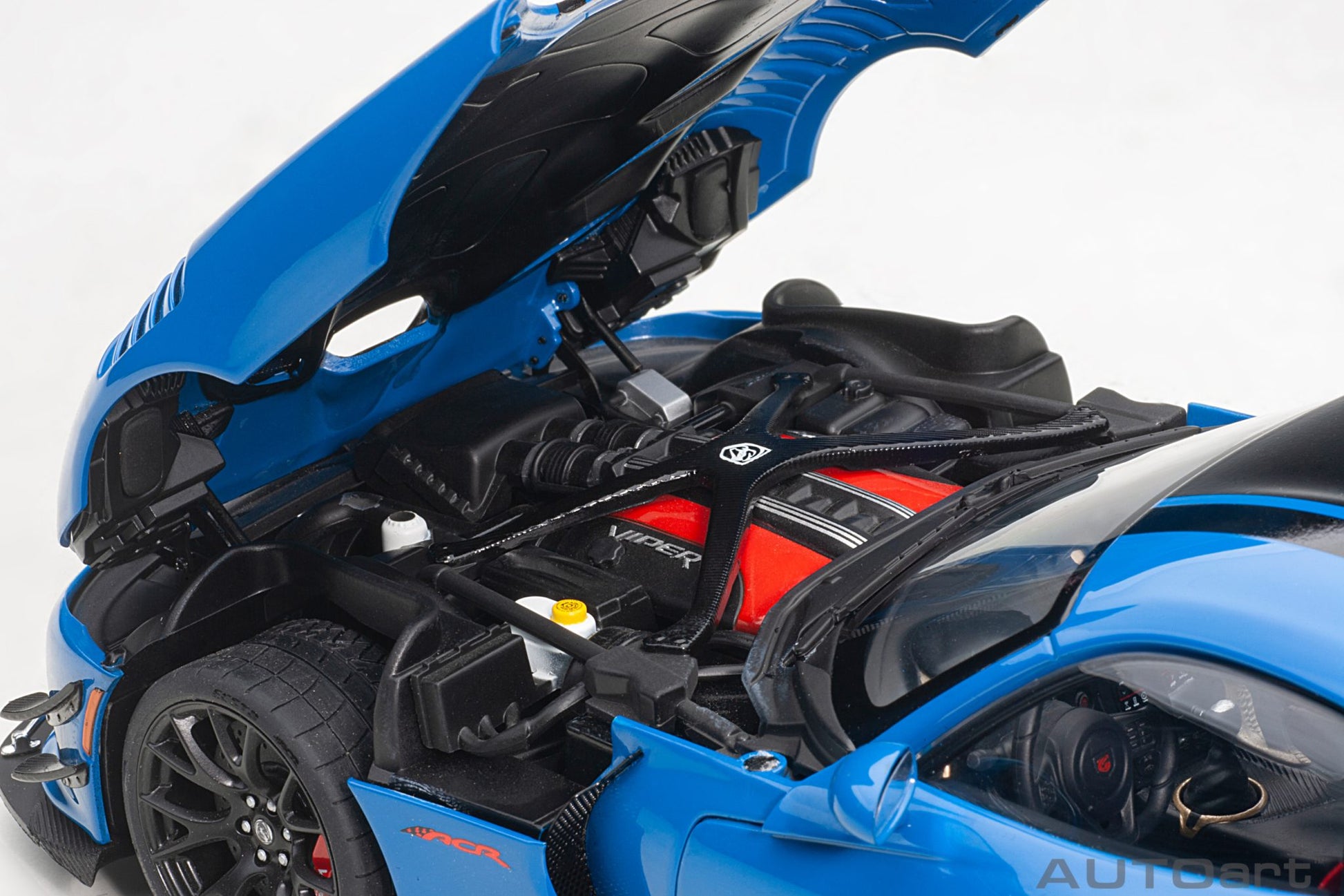 1:18 Dodge Viper ACR - 2017 - Competition Blue w/Black Stripes - AUTOart - 71734