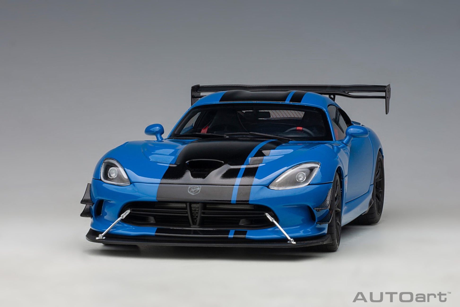1:18 Dodge Viper ACR - 2017 - Competition Blue w/Black Stripes - AUTOart - 71734