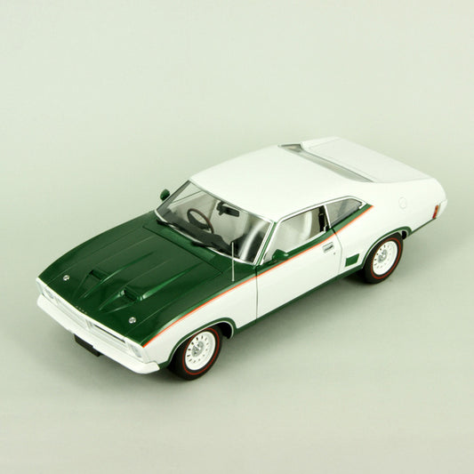 1:18 Ford XB Falcon Hardtop John Goss Special - Emeral Fire over Polar White - AUTOart - 72473