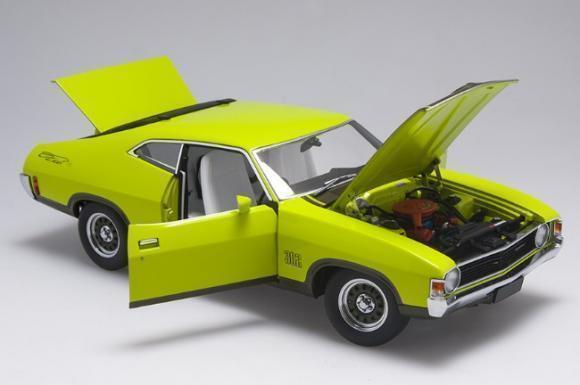 1:18 Ford XA Falcon Superbird - Lime Glaze/Jewel Green - AUTOart - 72727